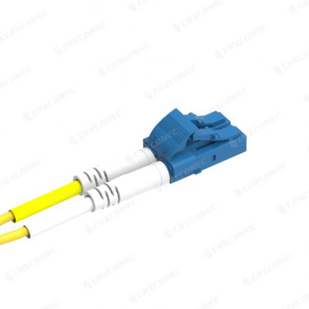 Glasvezelpatchkabel Single Mode LC naar LC UPC Zipcord met korte laars voor omgevingen met hoge bekabelingdichtheid